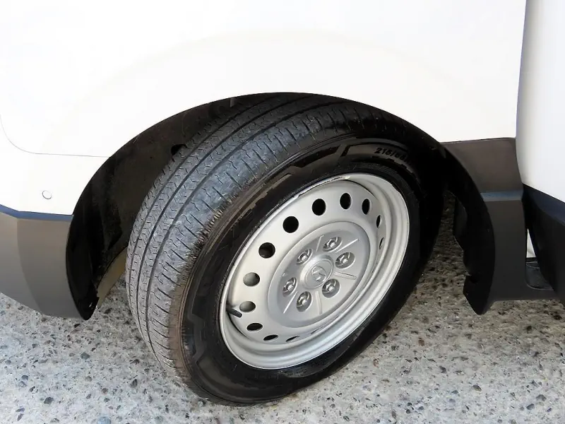 Hyundai ST1