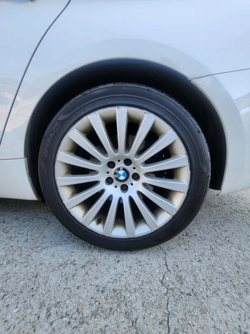 BMW 5-Series Gran Turismo