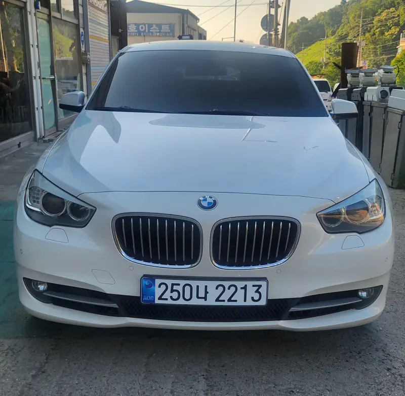 BMW 5-Series Gran Turismo