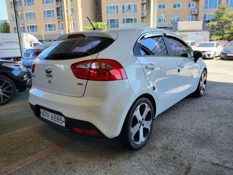 Kia pride