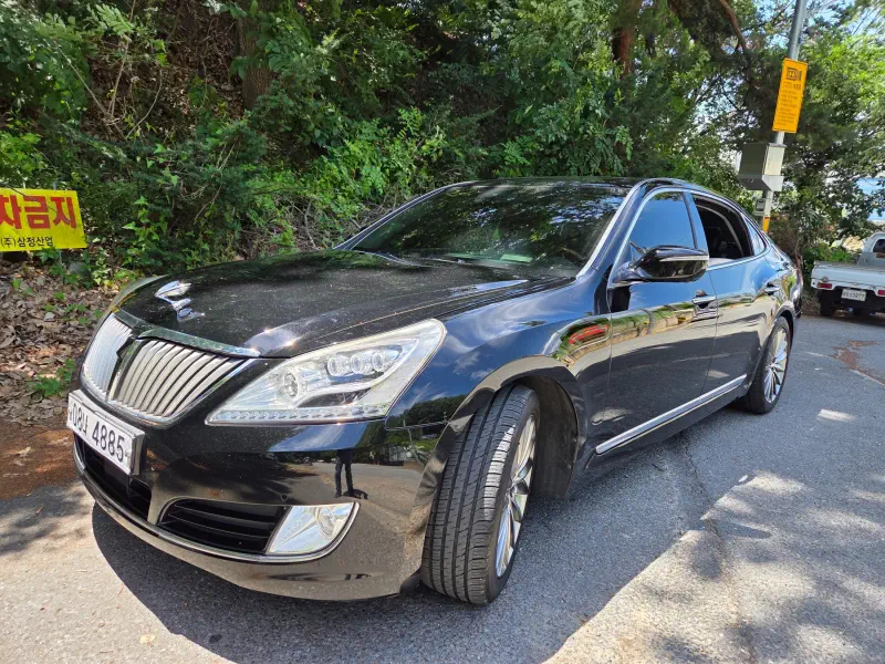 Hyundai Equus