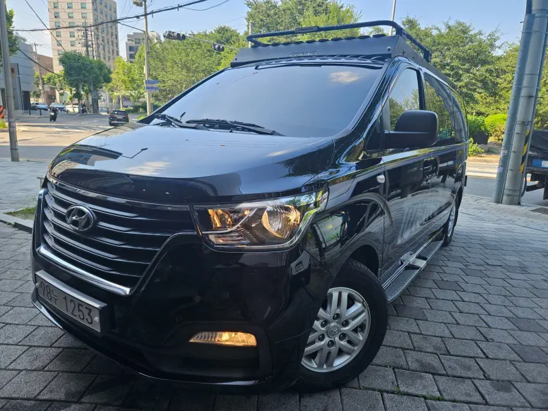 Hyundai Grand Starex