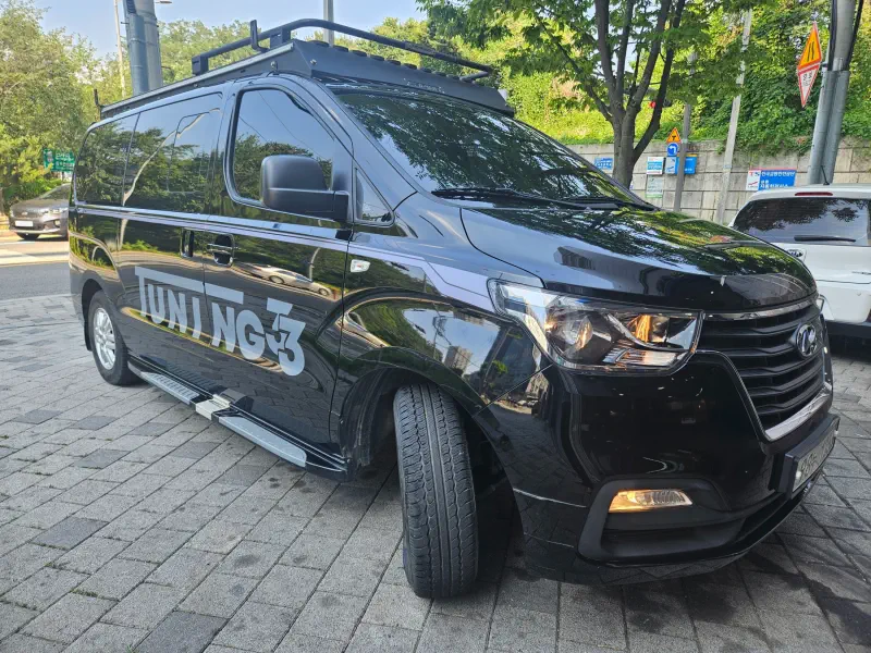 Hyundai Grand Starex