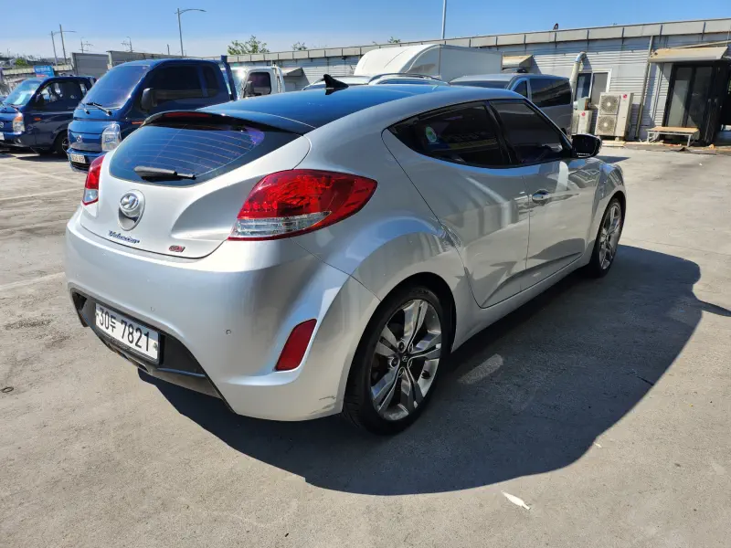 Hyundai Veloster