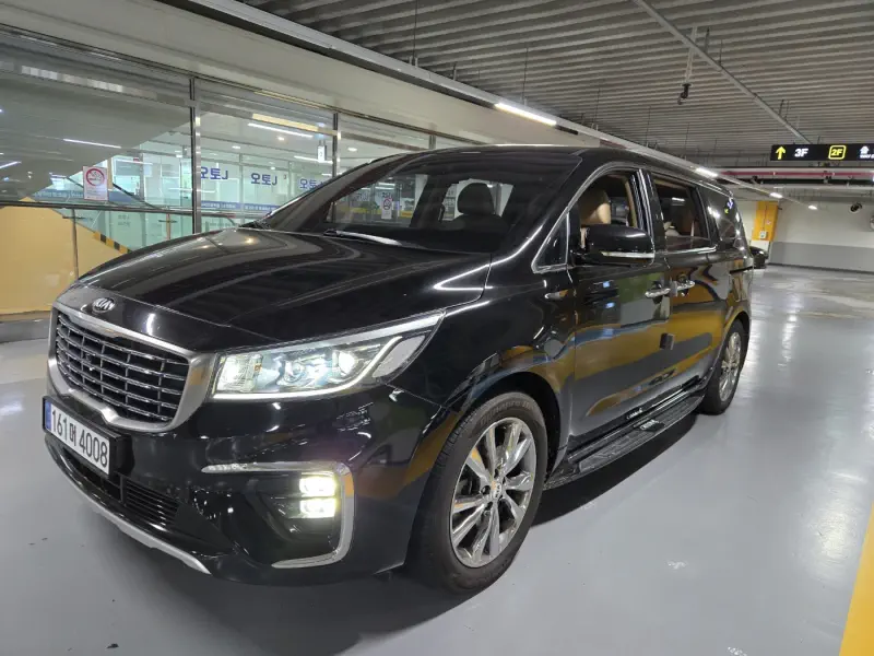 Kia Carnival