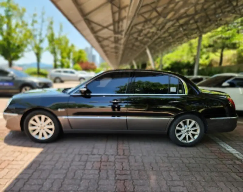 Kia OPIRUS