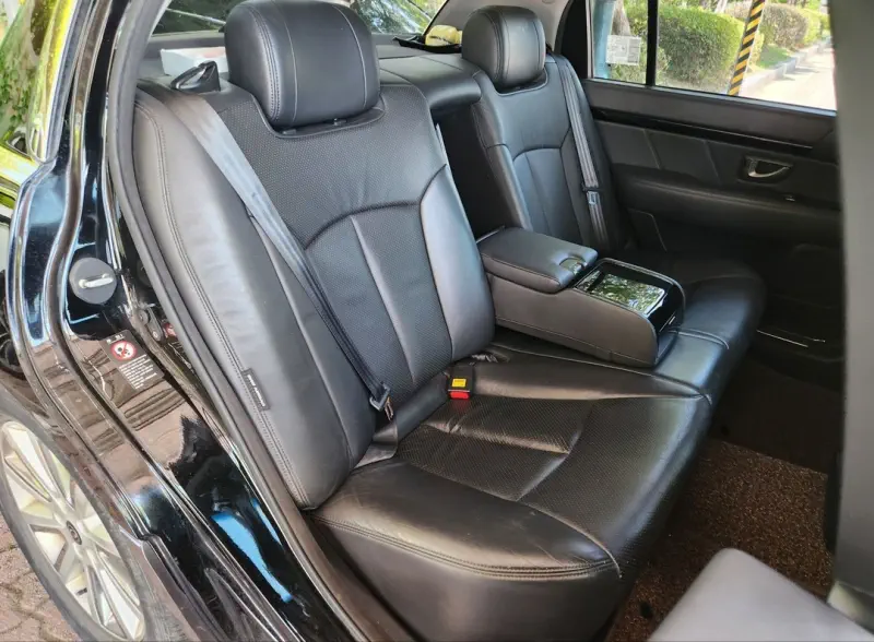 Kia OPIRUS