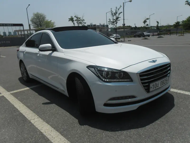 Hyundai Genesis