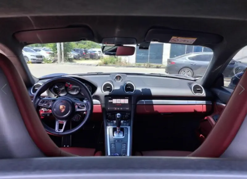 Porsche Cayman