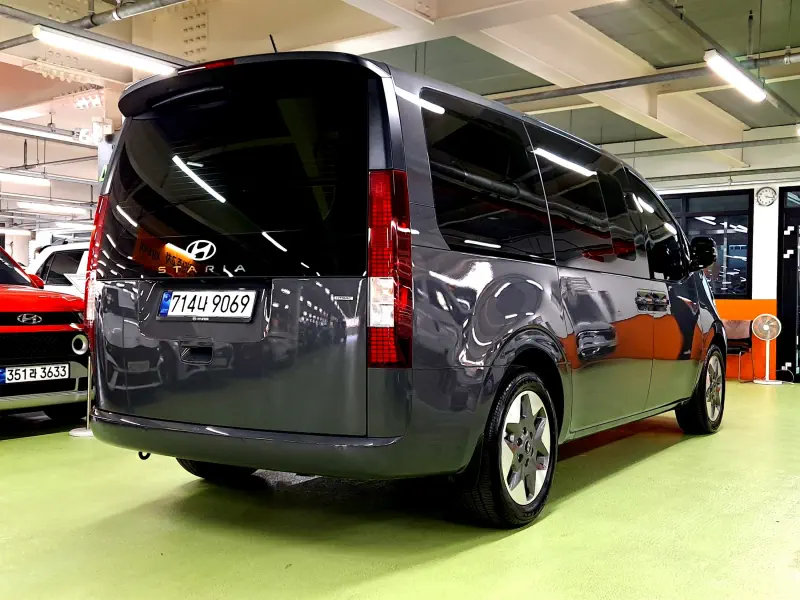 Hyundai Staria