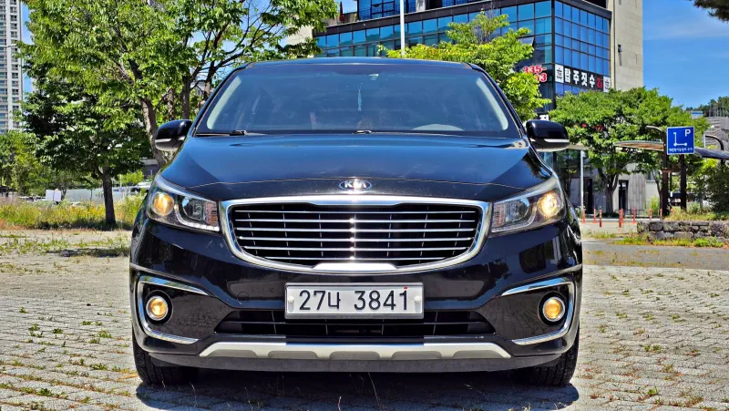 Kia Carnival