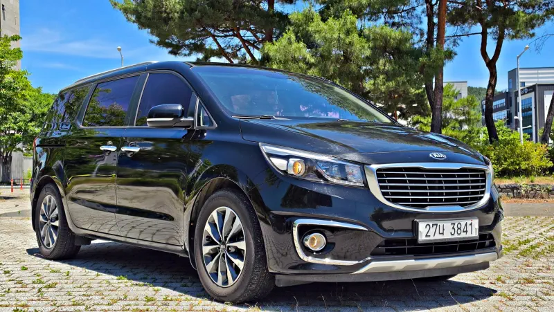 Kia Carnival