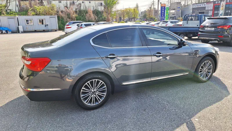 Kia K7