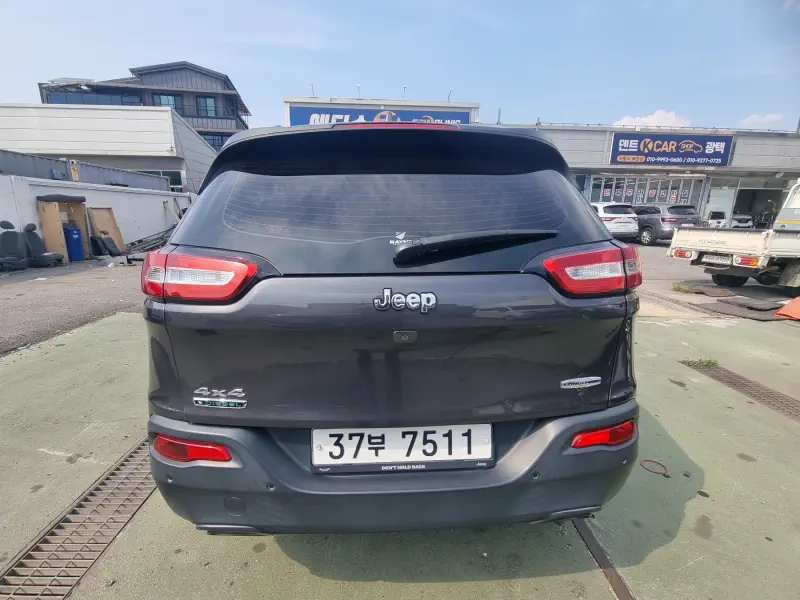 Jeep Cherokee