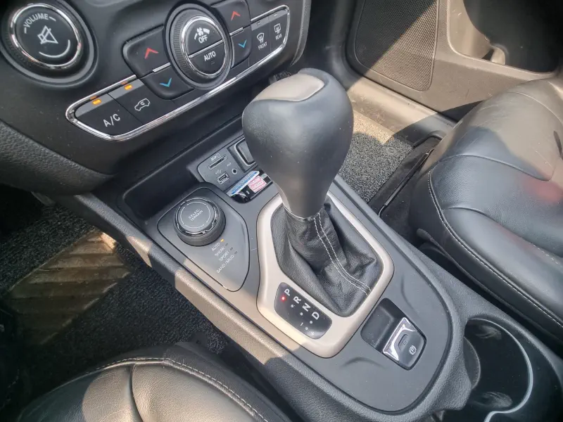 Jeep Cherokee