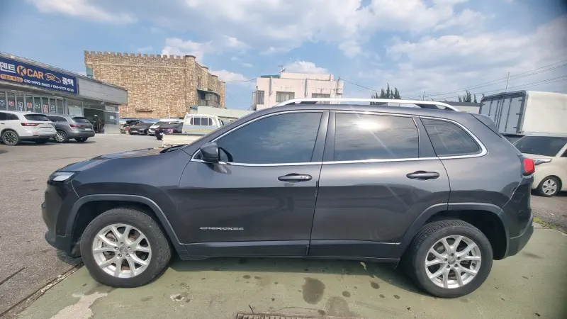 Jeep Cherokee