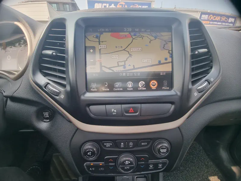 Jeep Cherokee