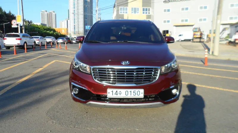 Kia Carnival