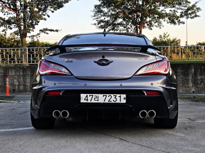 Hyundai Genesis