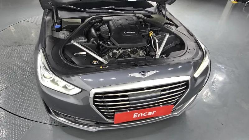 Genesis EQ900