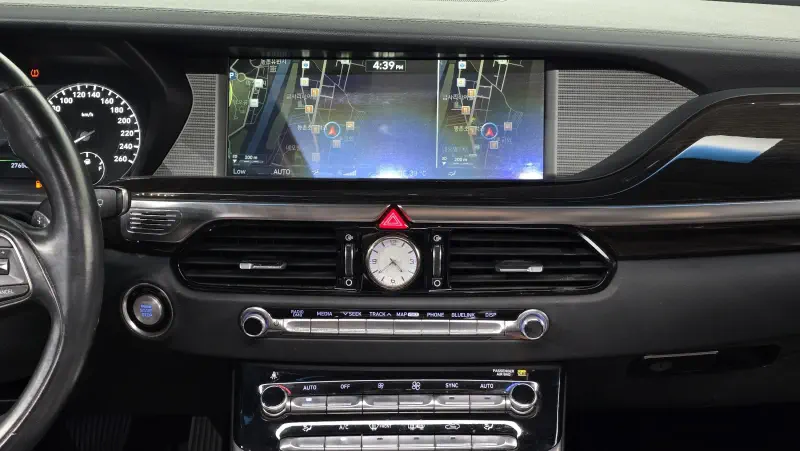 Genesis EQ900
