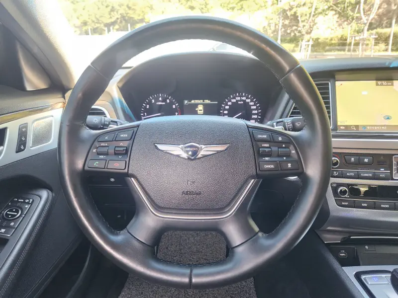 Genesis G80