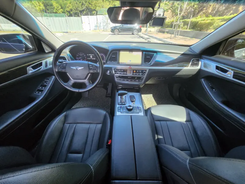 Genesis G80