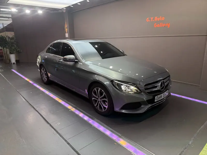 Mercedes-Benz C-Class