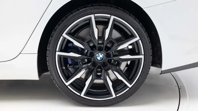 BMW 8-Series