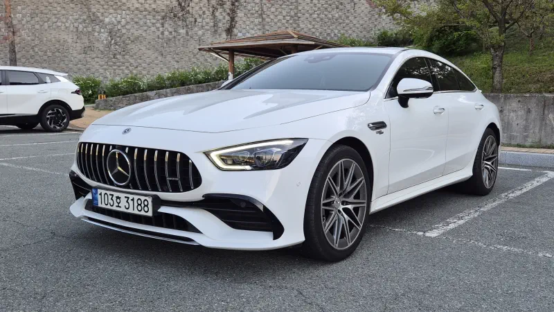Mercedes-Benz AMG GT
