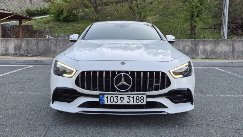 Mercedes-Benz AMG GT