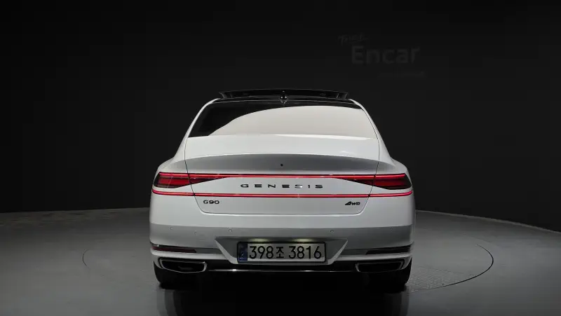 Genesis G90