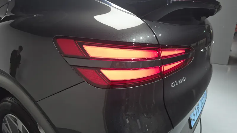 Genesis GV60