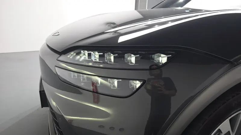 Genesis GV60