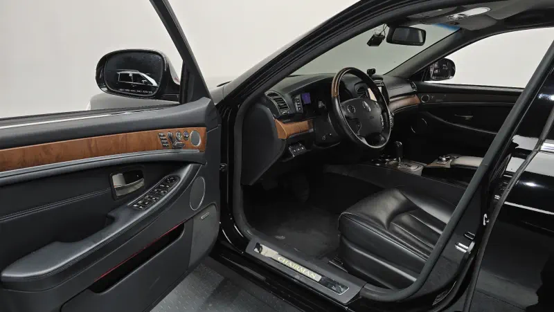 SsangYong Chairman W