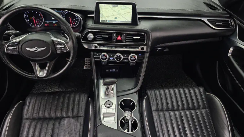 Genesis G70