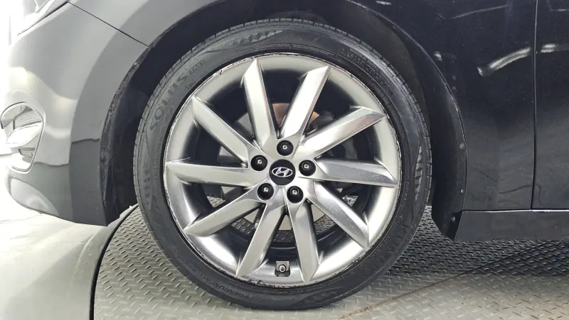 Hyundai Aslan