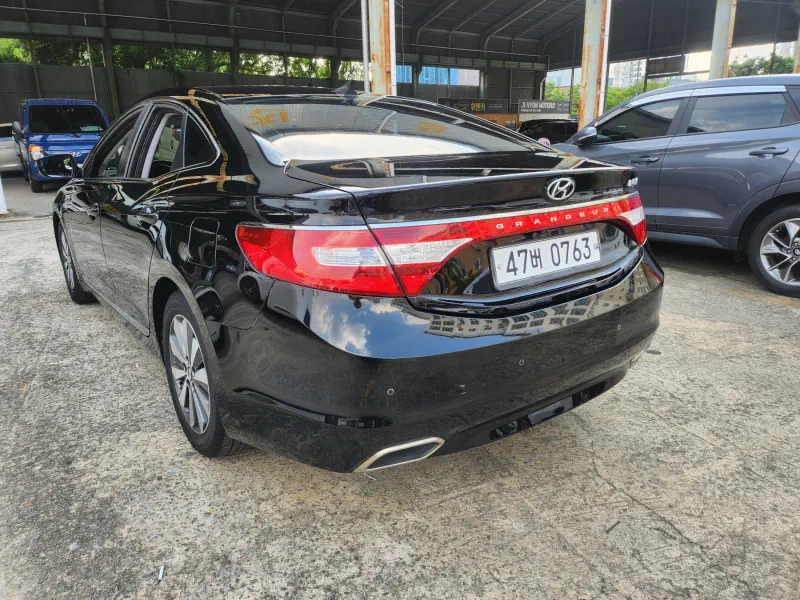 Hyundai Grandeur