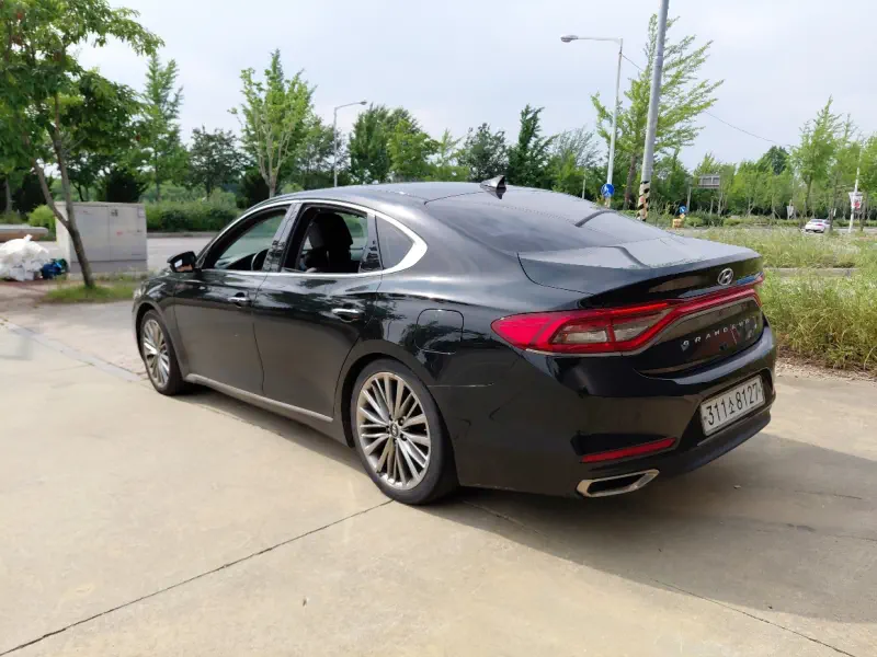 Hyundai Grandeur