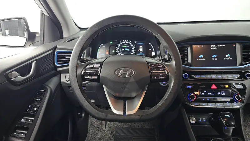 Hyundai Ioniq