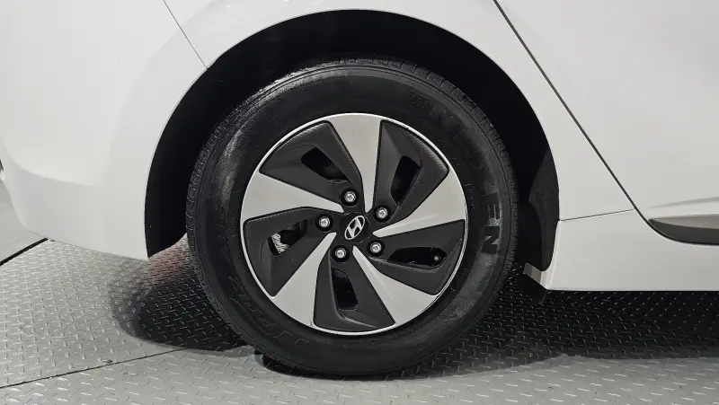 Hyundai Ioniq