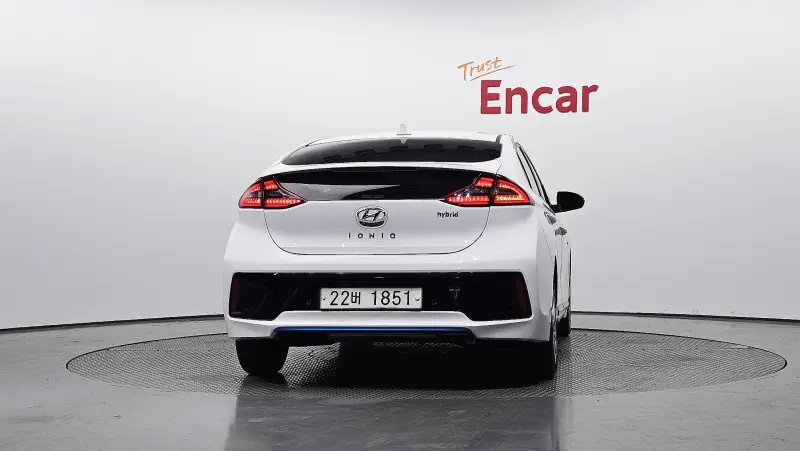 Hyundai Ioniq