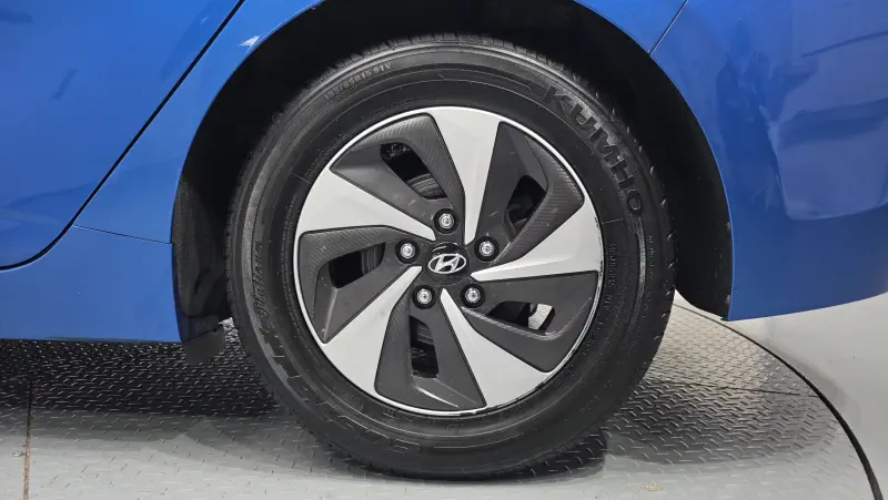 Hyundai Ioniq