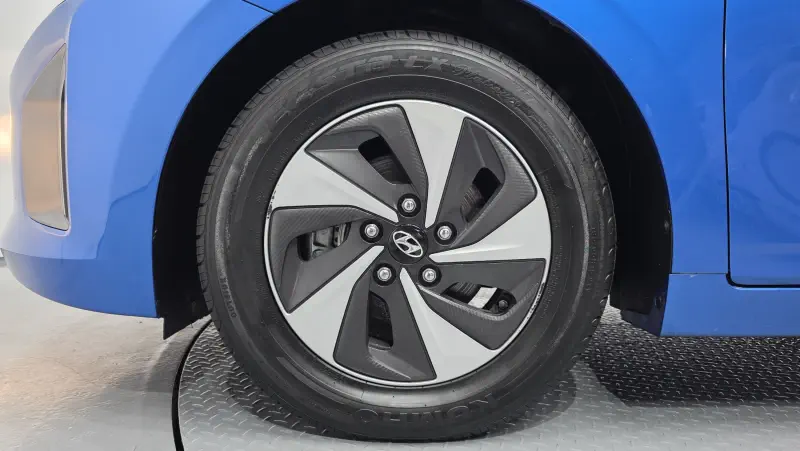 Hyundai Ioniq