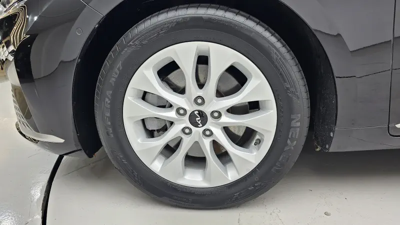 Kia K8