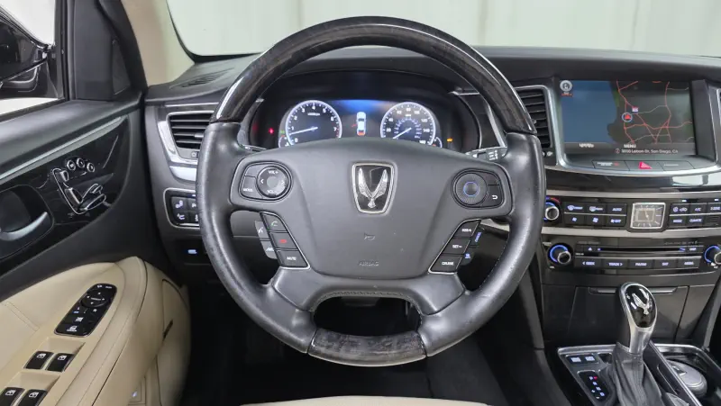Hyundai Equus
