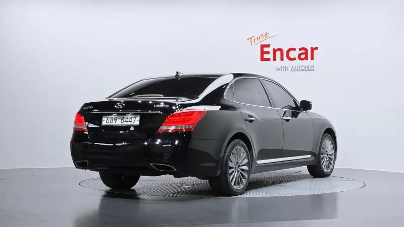 Hyundai Equus