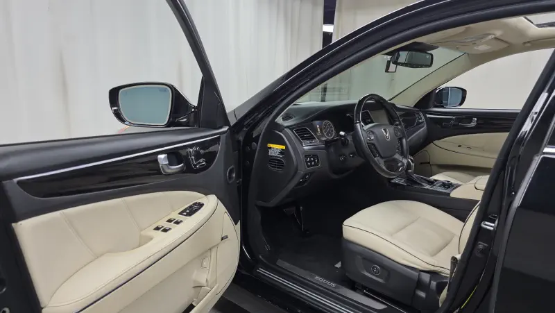 Hyundai Equus