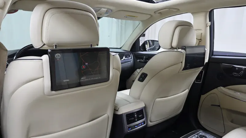 Hyundai Equus