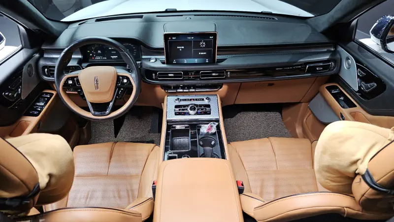 Lincoln Aviator